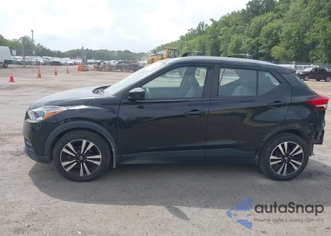 2019 Nissan Kicks Sv z USA, uszkodzony, nr VIN 3N1CP5CU3KL546448